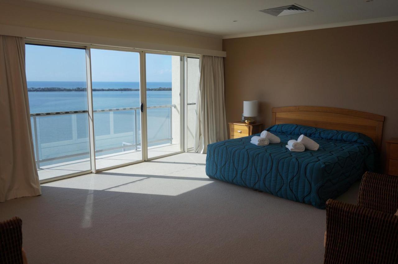 Moorings Beach Resort Caloundra Exterior foto